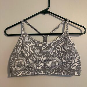 Lululemon flow Y bra Nulu